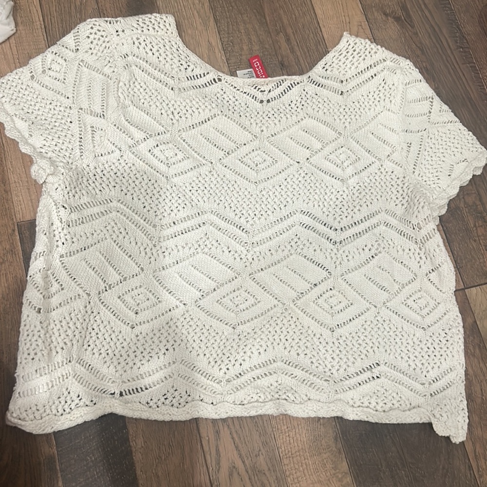 H&M Divided Crochet Knit Boho Short Sleeve White Top Size Médium - Picture 2 of 4